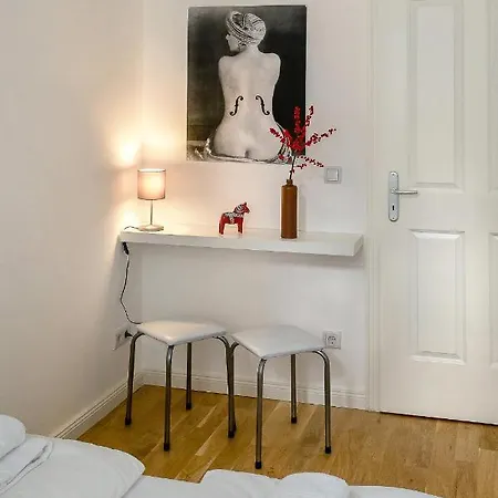 Newton-appartement Mit 3 Schlafzimmern Lejlighed