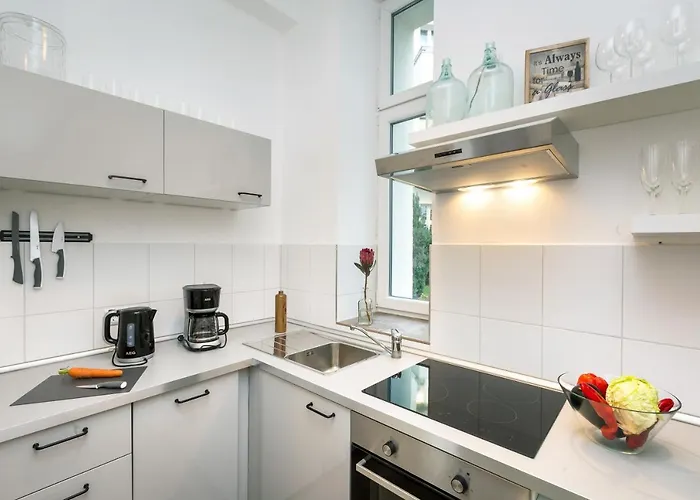 Newton-appartement Mit 3 Schlafzimmern * Berlín